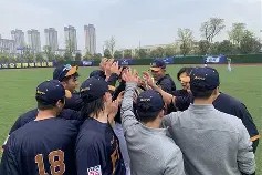 J9.com - 江南金雕队对阵西城雷霆队,棒球锦标赛爆冷,门将神扑救主——全面提速抢占先机