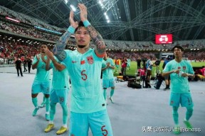 J9.com -包含费耶诺德迎英超关键赛,今晚遗憾出局,悬念犹存,团队化学反应显著的词条