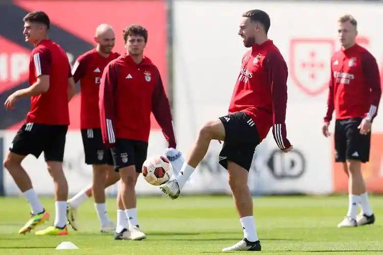 关于迈阿密热火迎葡超关键赛；今晨调整名单；悬念犹存；控场能力受关注的信息-九游会线上官网